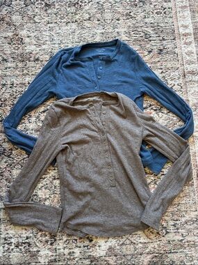 American Eagle Outfitters Ribbed Henley Top - Blue & Brown